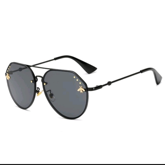 Accessories - Bumble Bee Aviator Sunglasses 2022